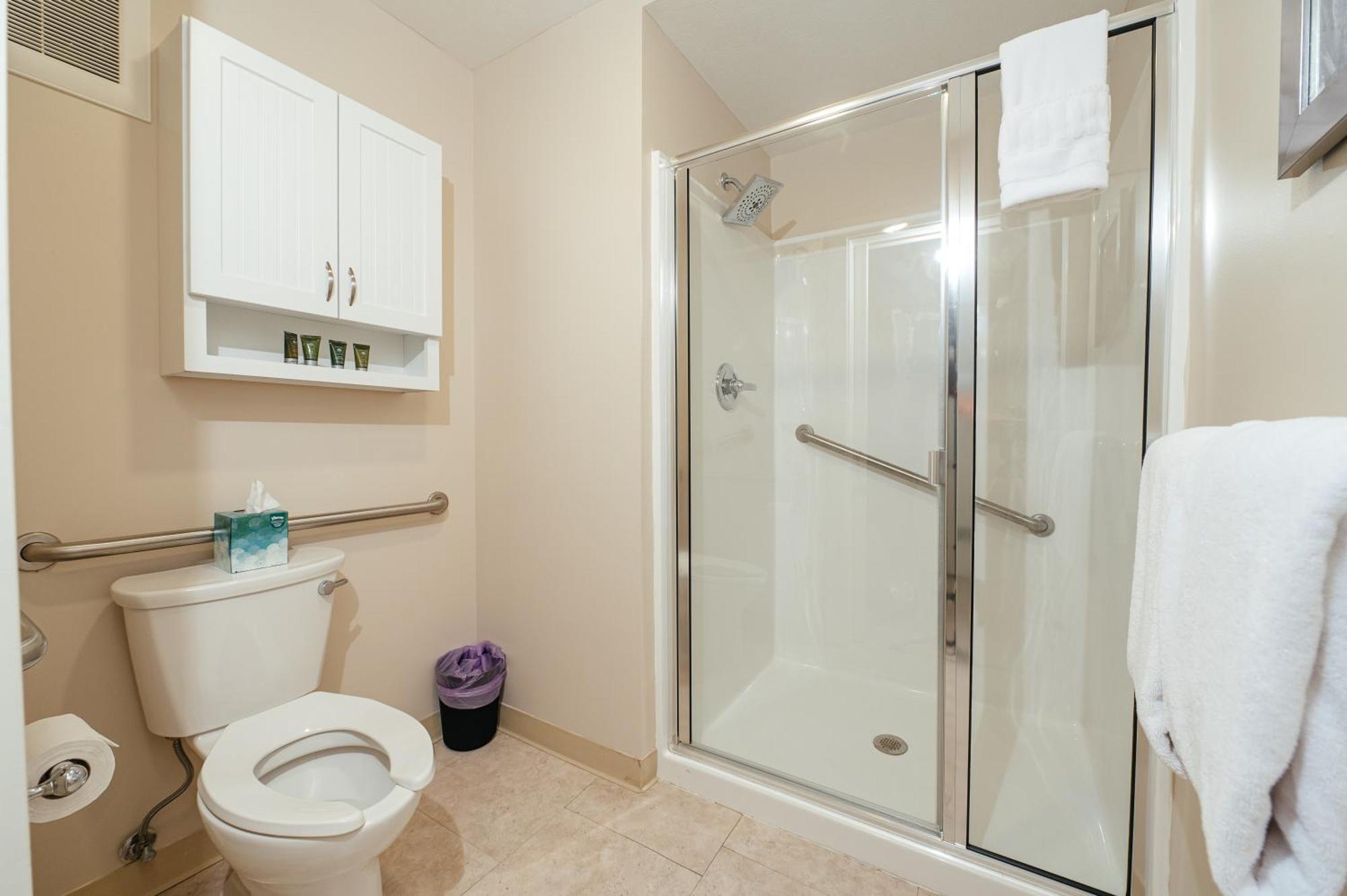 Kasa Gold Coast Inn Траверс-Сіті Номер фото