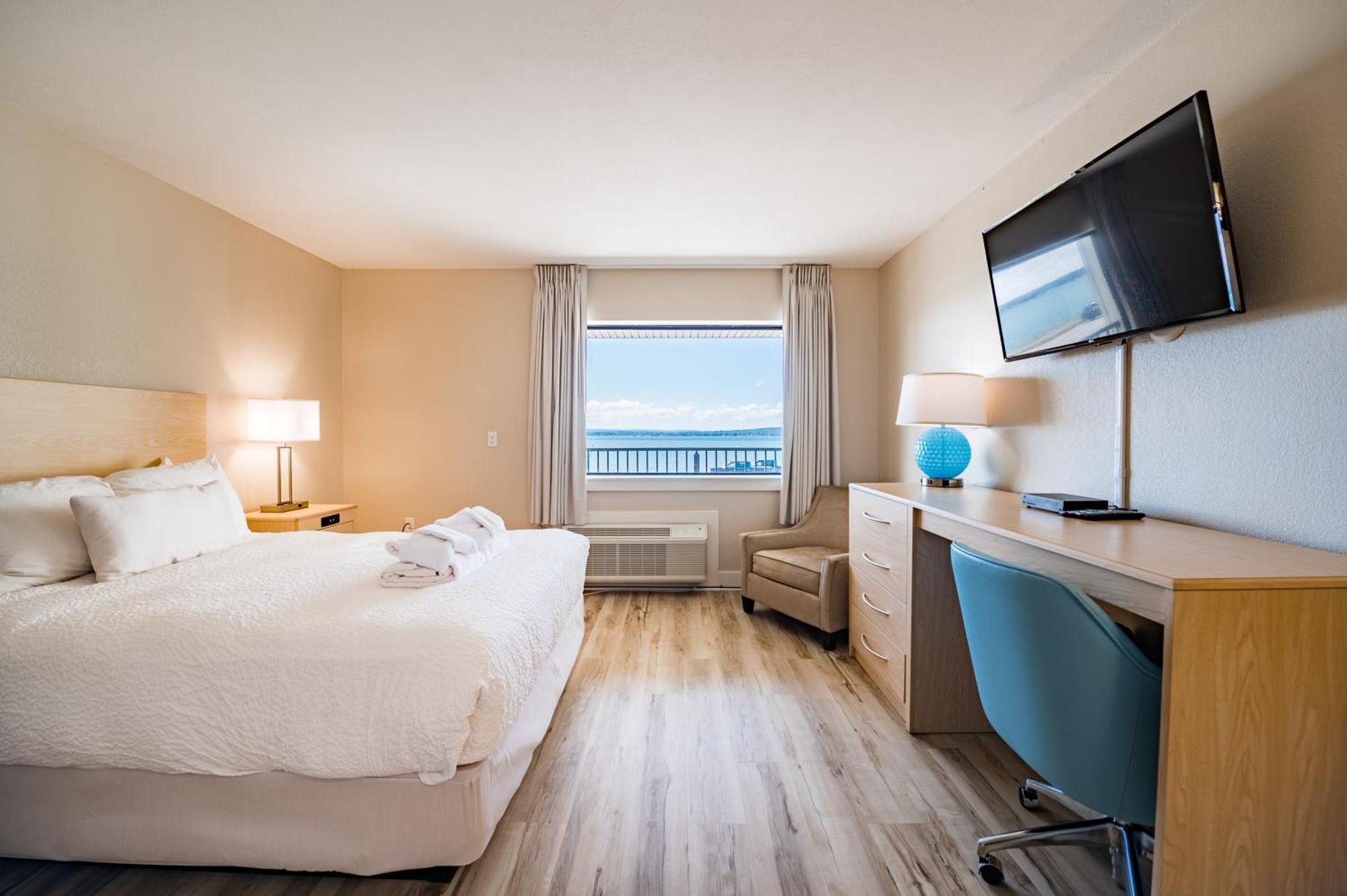 Kasa Gold Coast Inn Траверс-Сіті Екстер'єр фото